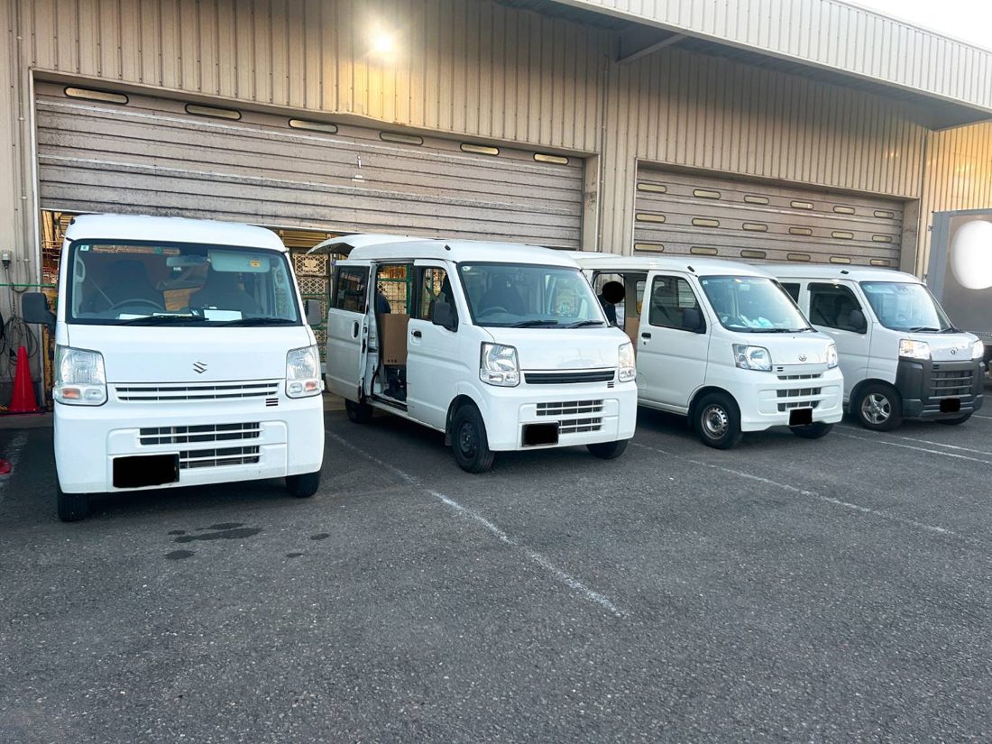 ニードハンズの軽バン